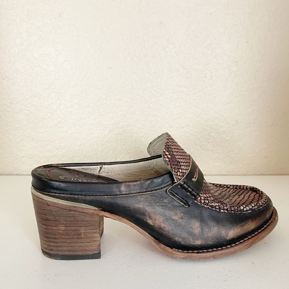 FREEBIRD by Steven Collins Leather Mule in snake embossed brown 10 - Picture 5 of 8